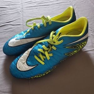 NIKE cleats